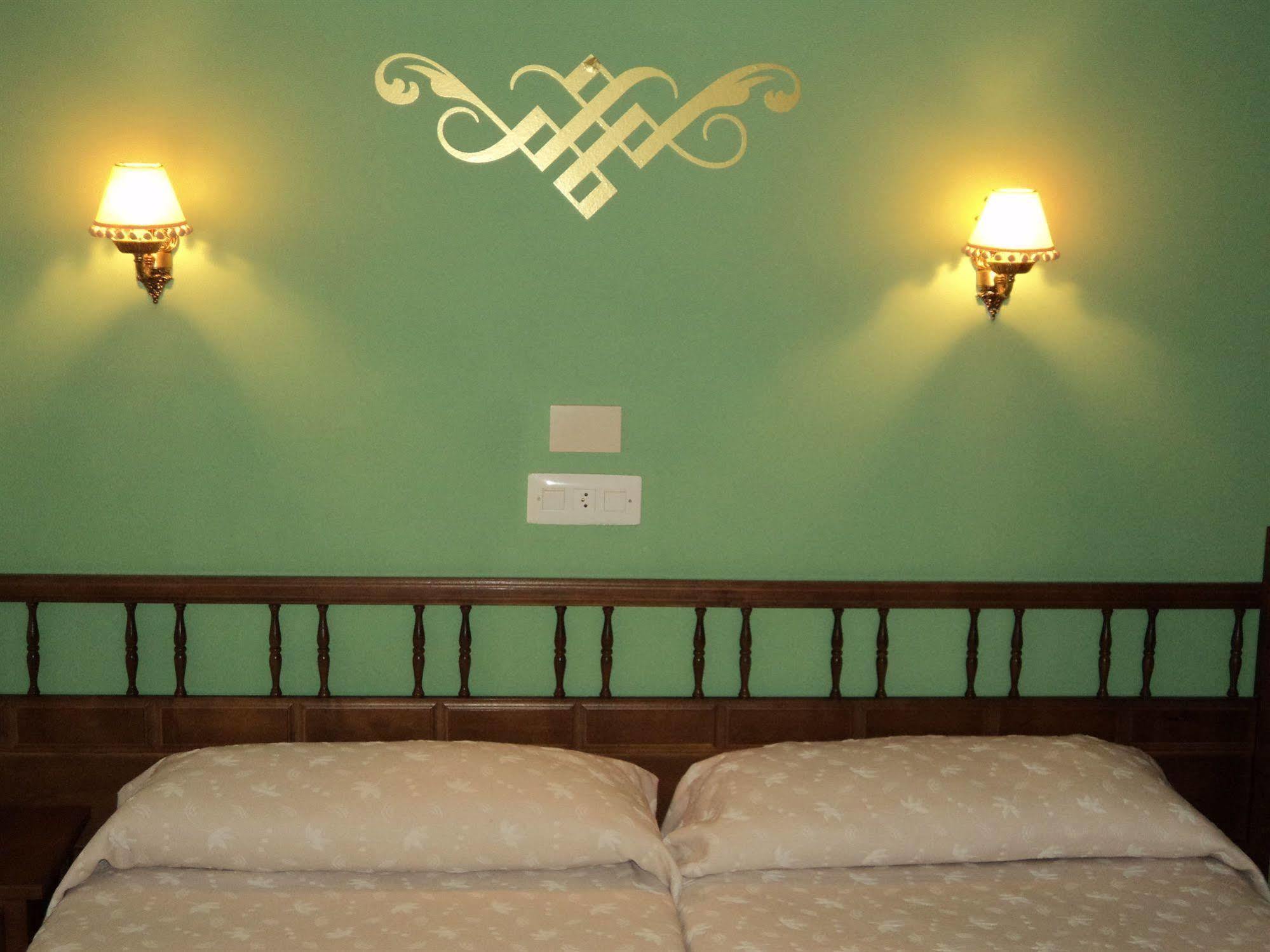Hotel Alda Via Norte О Грове Екстериор снимка